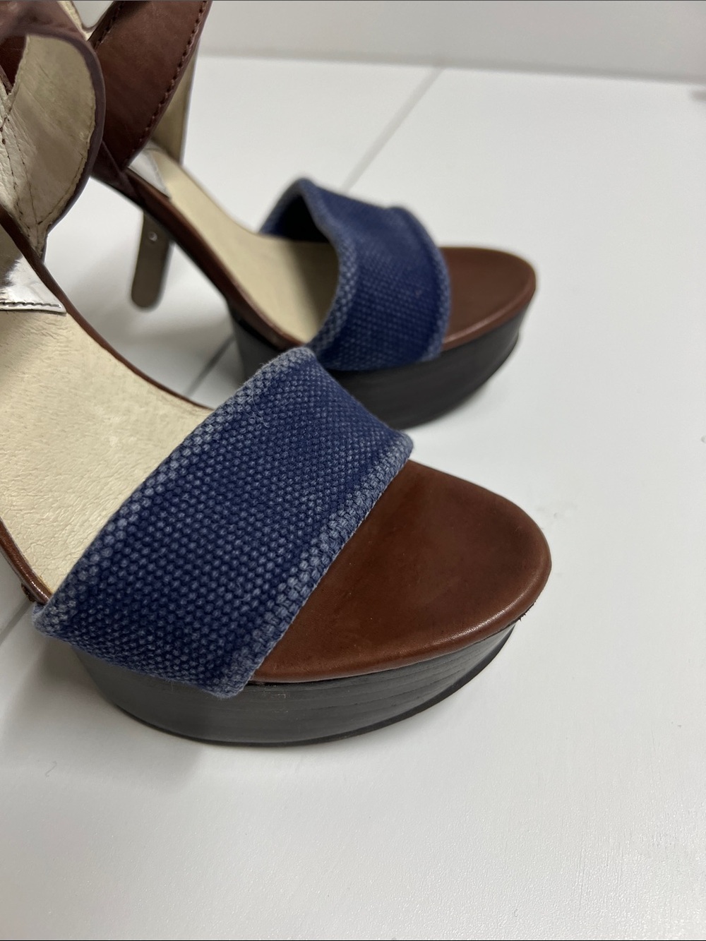 Michael Kors women’s Platforms Chunky Heels 5” new no box - Picture 8 of 8